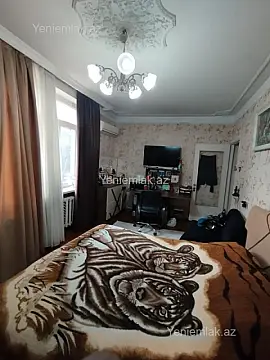 Satılır 3 otaqlı köhnə tikili 70 m²