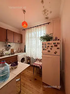 Satılır 1 otaqlı köhnə tikili 35 m²