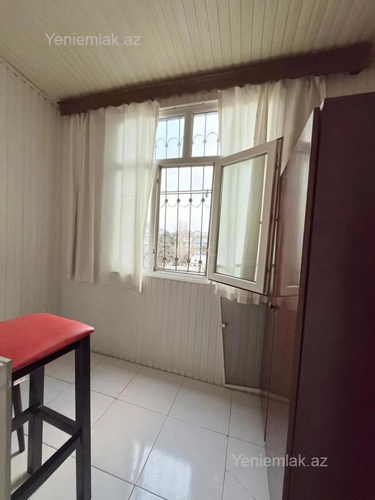 Satılır 1 otaqlı köhnə tikili 35 m²