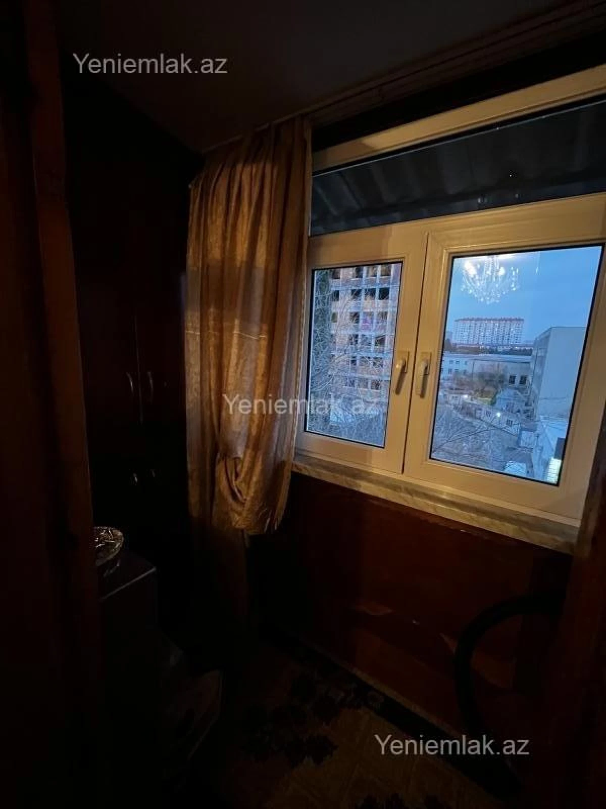 Satılır 1 otaqlı köhnə tikili 32 m²