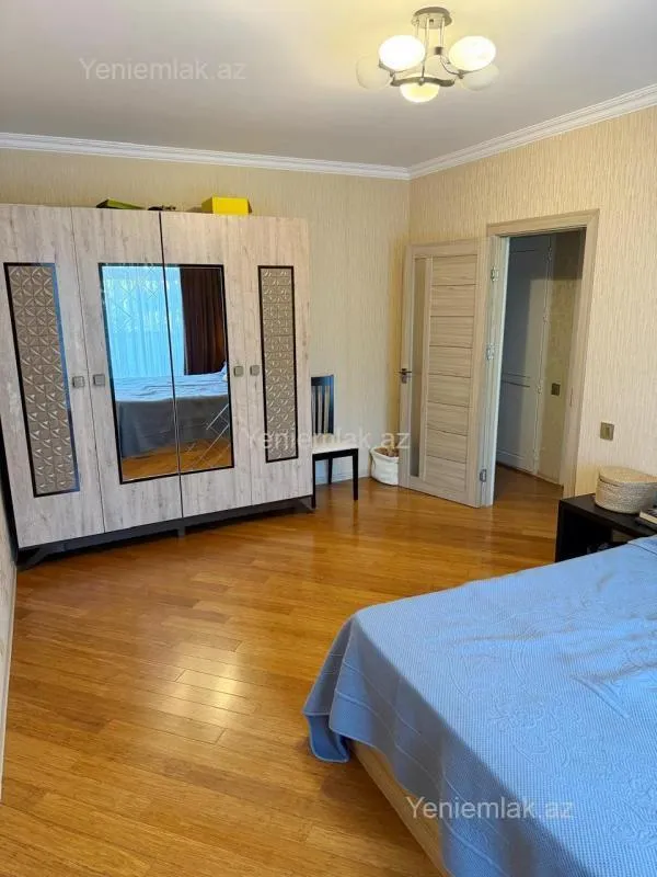 Satılır 3 otaqlı köhnə tikili 80 m²
