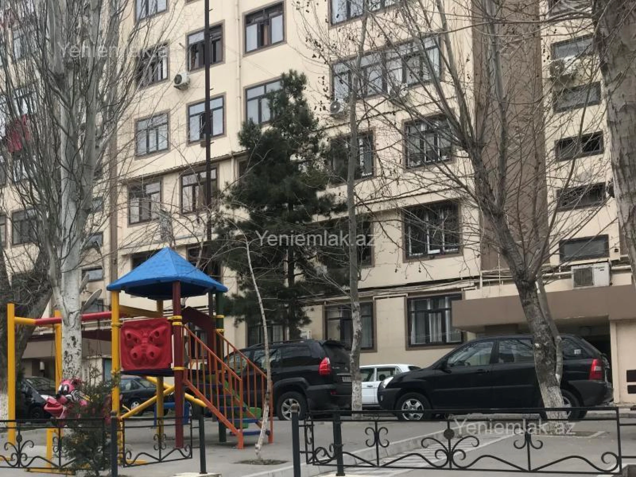 Satılır 2 otaqlı köhnə tikili 60 m²