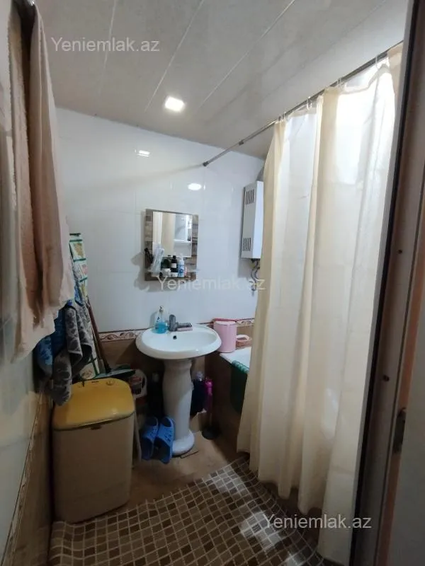 Satılır 3 otaqlı köhnə tikili 65 m²