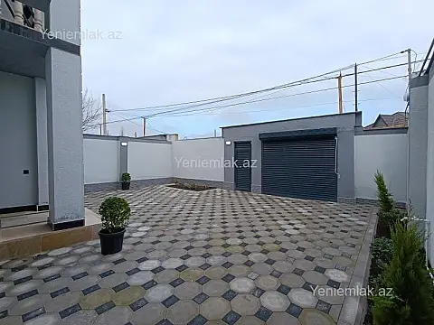 Satılır 5 otaqlı həyət evi 200 m²
