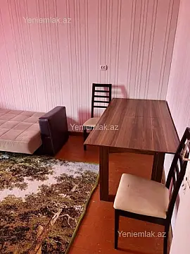 Satılır 1 otaqlı köhnə tikili 42 m²