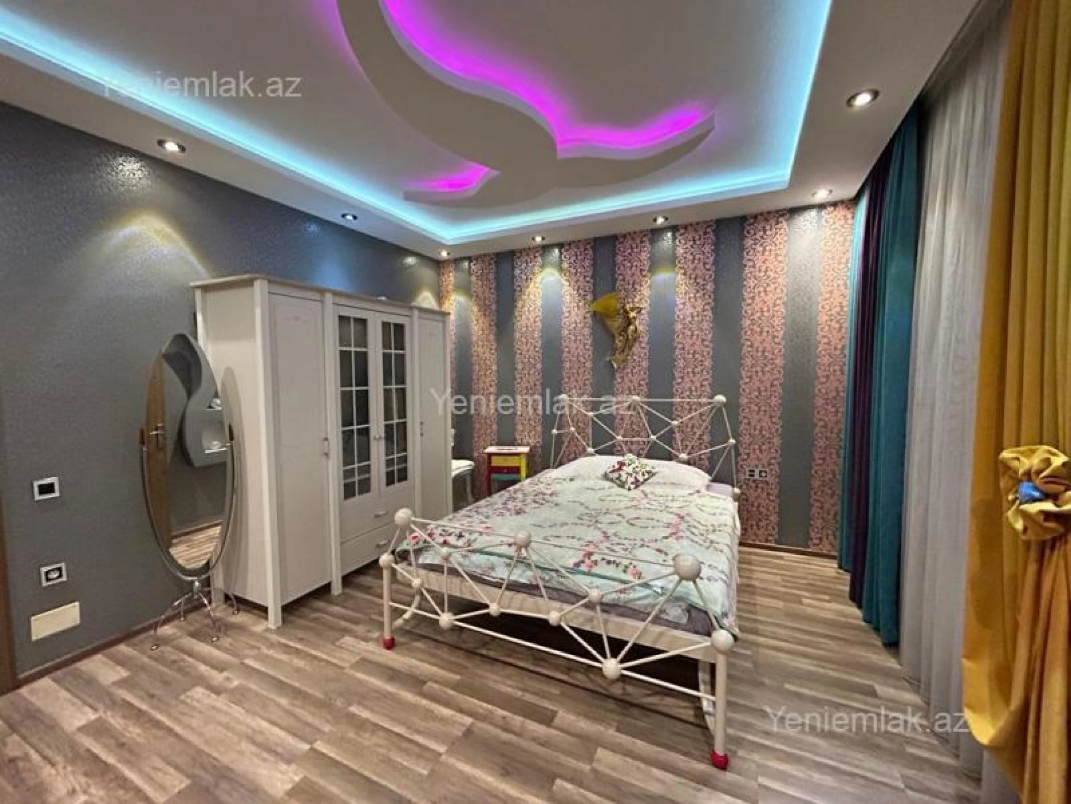 Satılır 2 otaqlı yeni tikili 87 m²