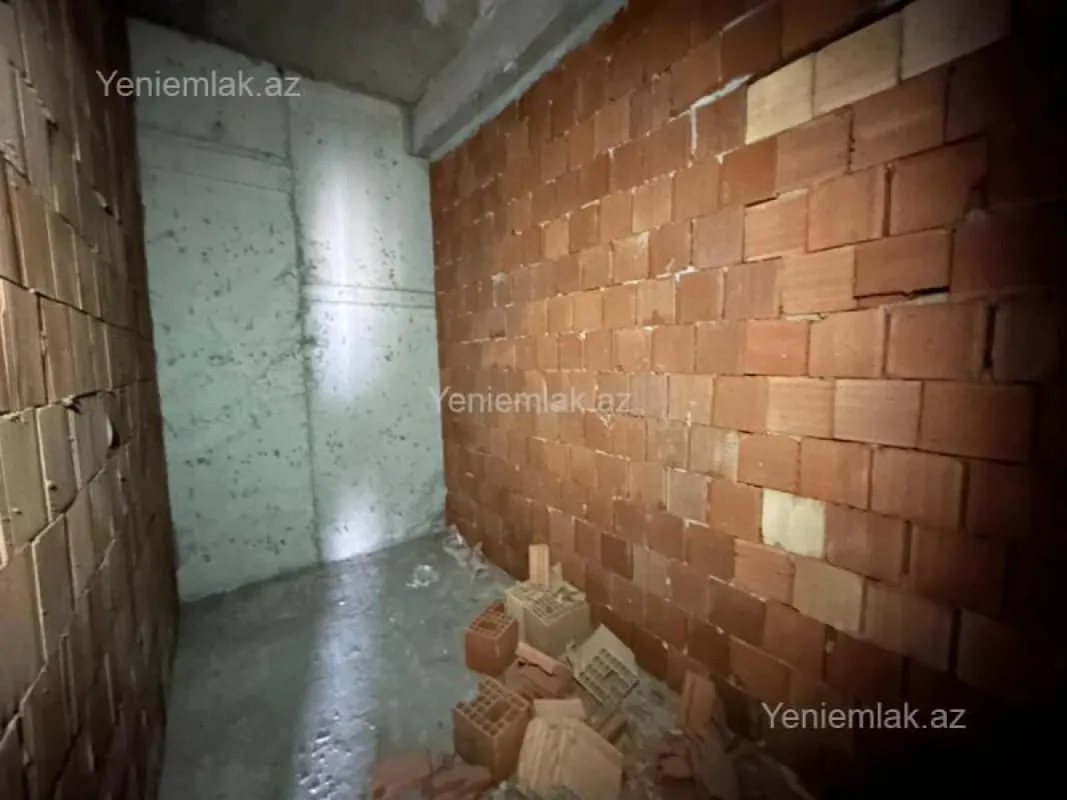 Satılır 4 otaqlı yeni tikili 181 m²