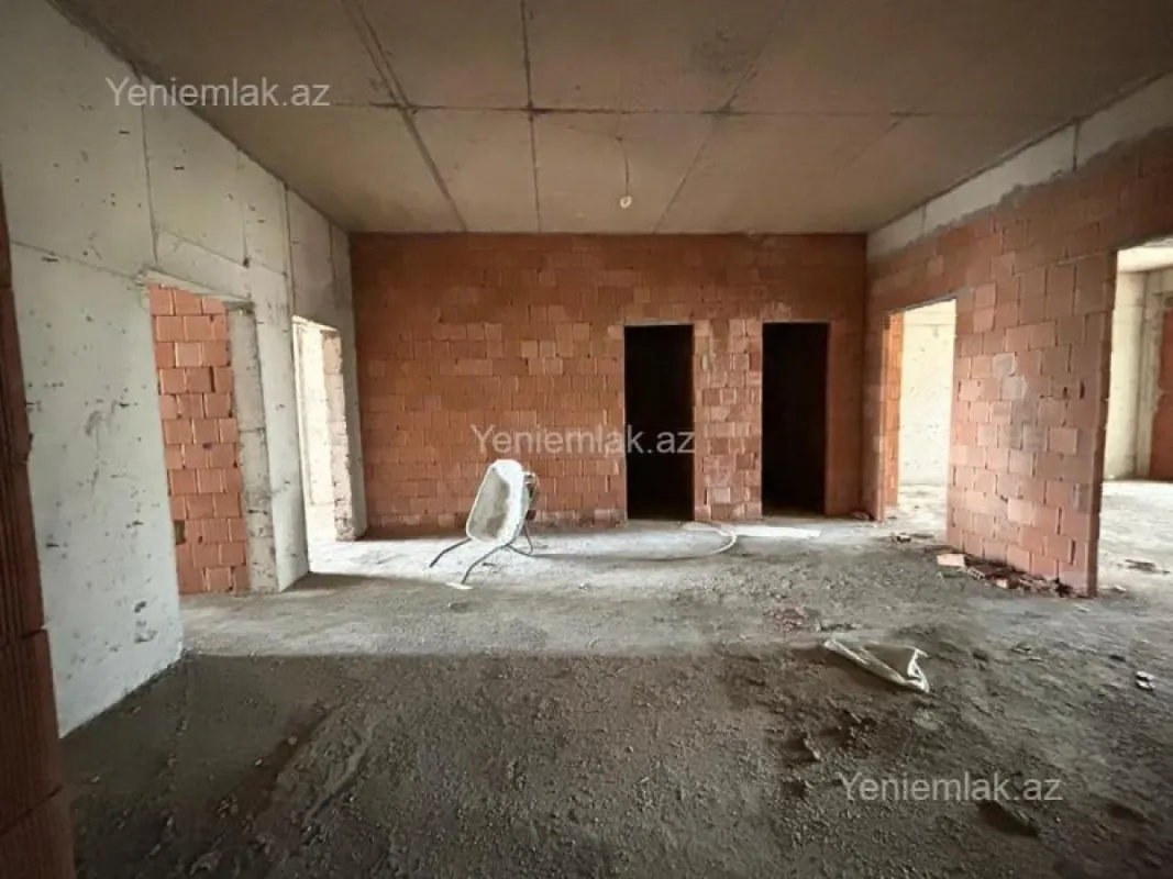 Satılır 4 otaqlı yeni tikili 181 m²