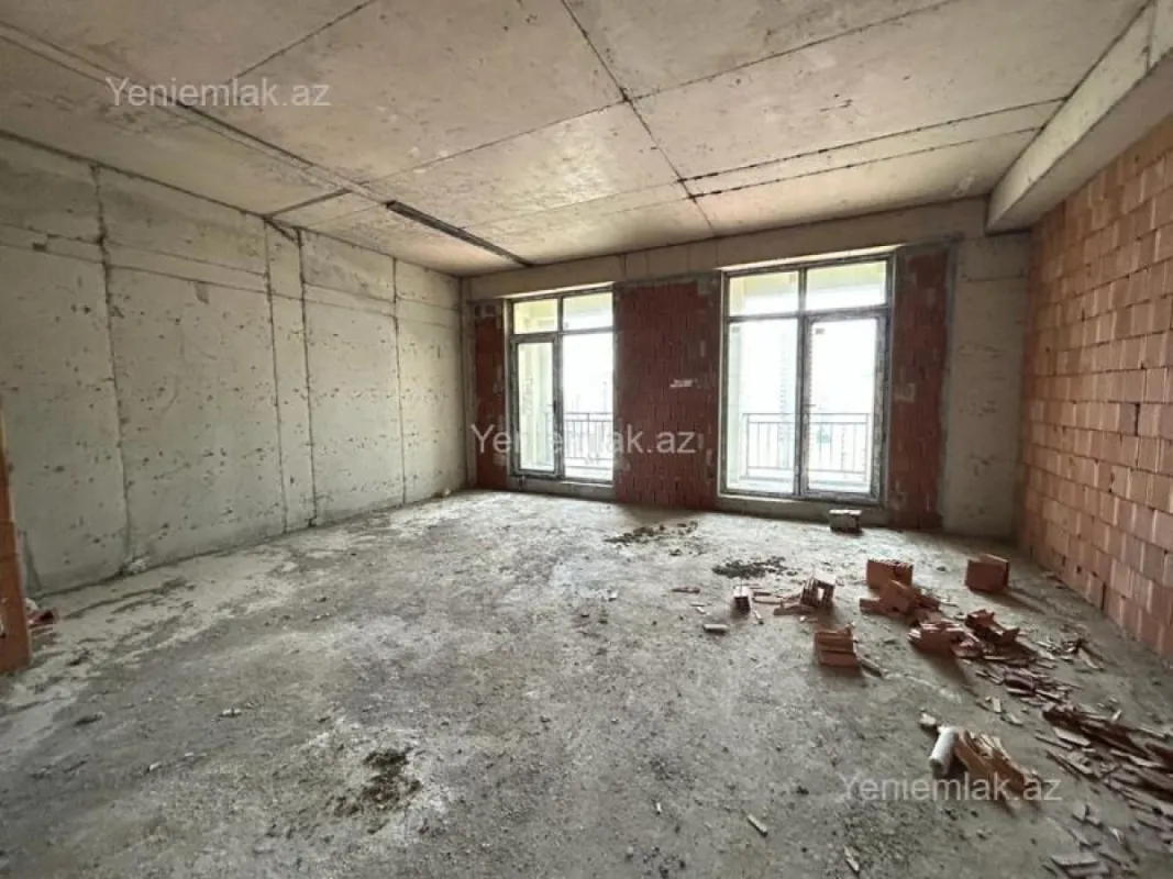 Satılır 4 otaqlı yeni tikili 181 m²