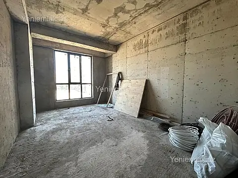 Satılır 2 otaqlı yeni tikili 76 m²