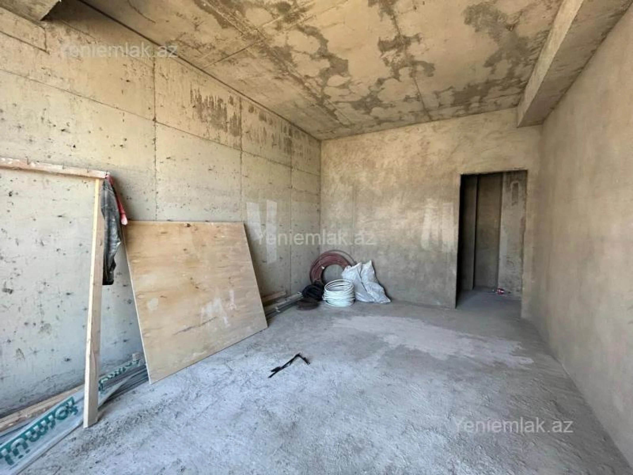 Satılır 2 otaqlı yeni tikili 76 m²