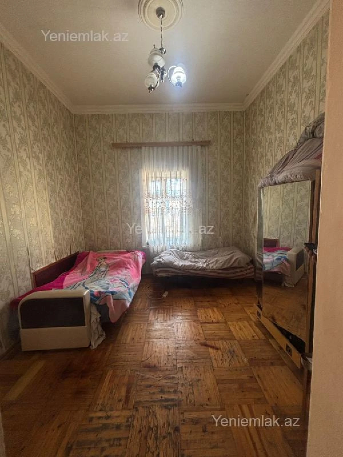 Satılır 2 otaqlı köhnə tikili 50 m²