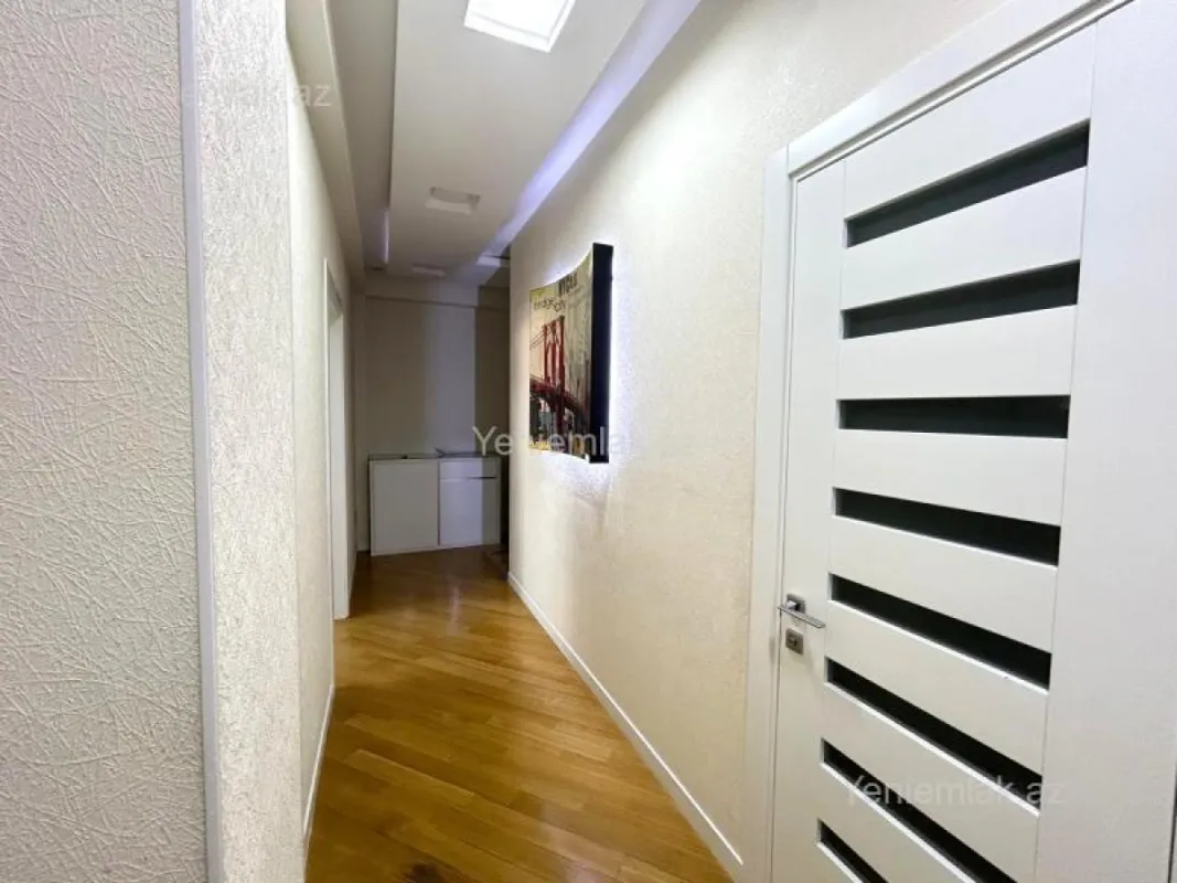 Satılır 3 otaqlı yeni tikili 100 m²