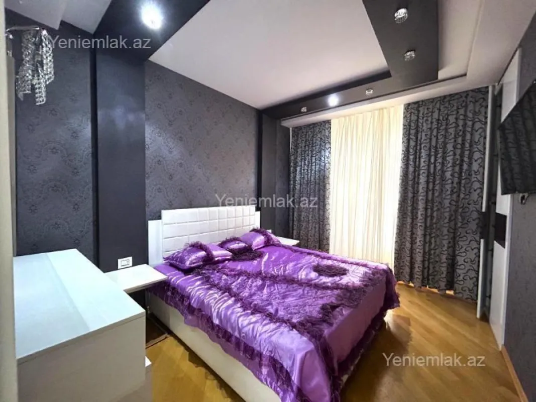 Satılır 3 otaqlı yeni tikili 100 m²