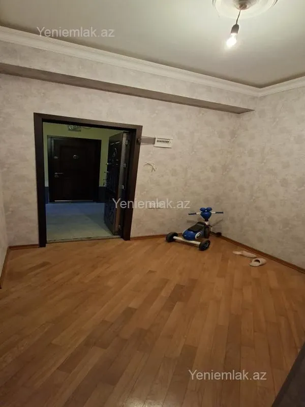 Satılır 2 otaqlı yeni tikili 75 m²