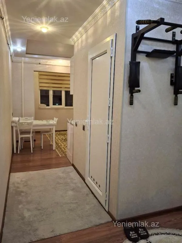 Satılır 2 otaqlı köhnə tikili 55 m²
