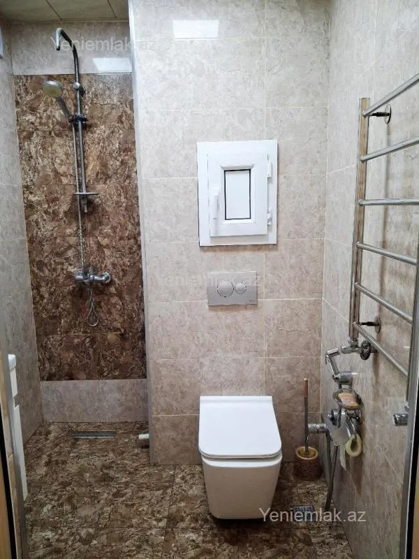 Satılır 2 otaqlı köhnə tikili 55 m²