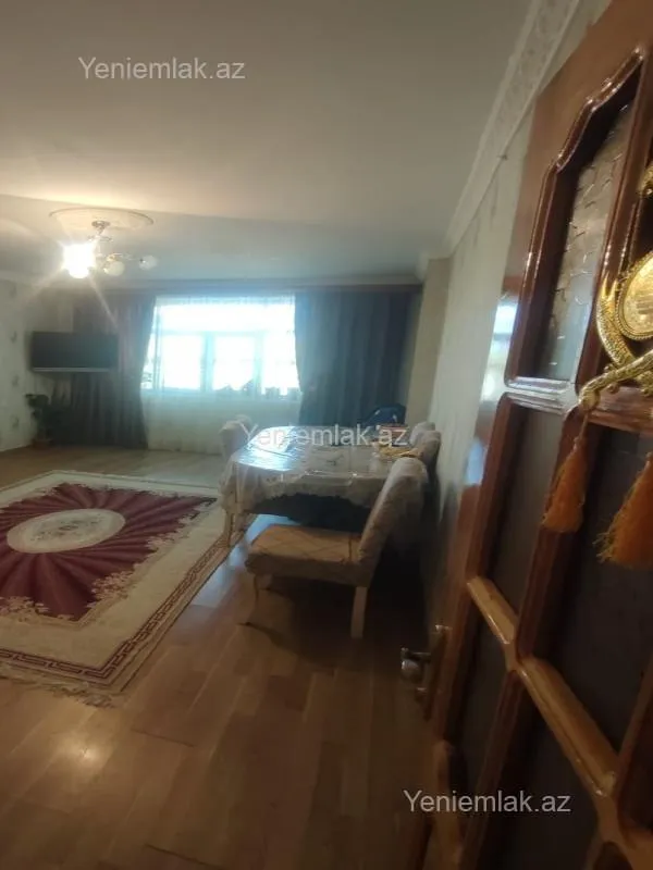 Satılır 2 otaqlı köhnə tikili 50 m²