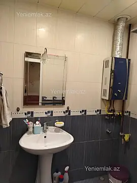 Satılır 3 otaqlı köhnə tikili 80 m²