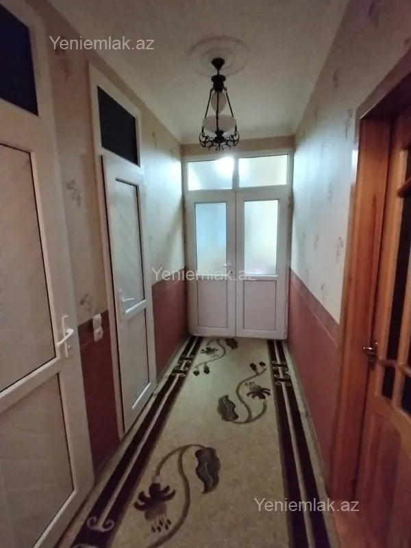 Satılır 3 otaqlı köhnə tikili 80 m²