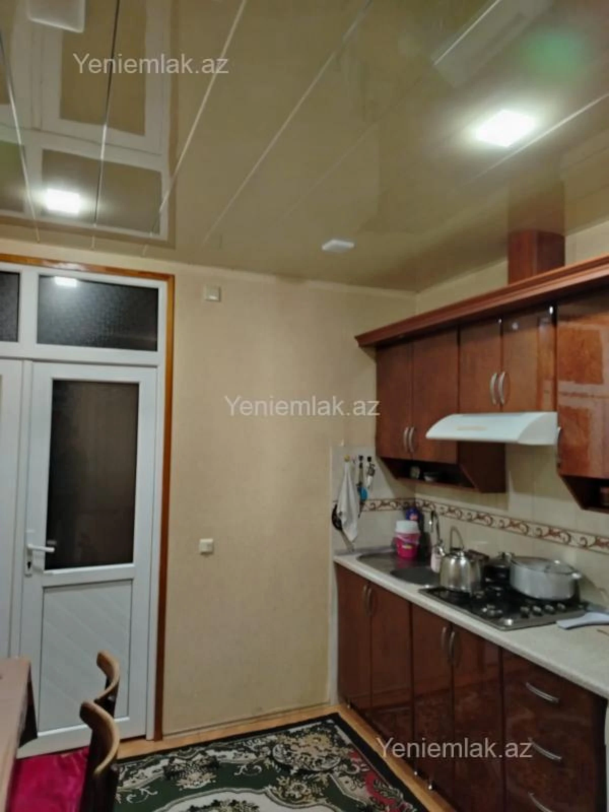 Satılır 3 otaqlı köhnə tikili 80 m²
