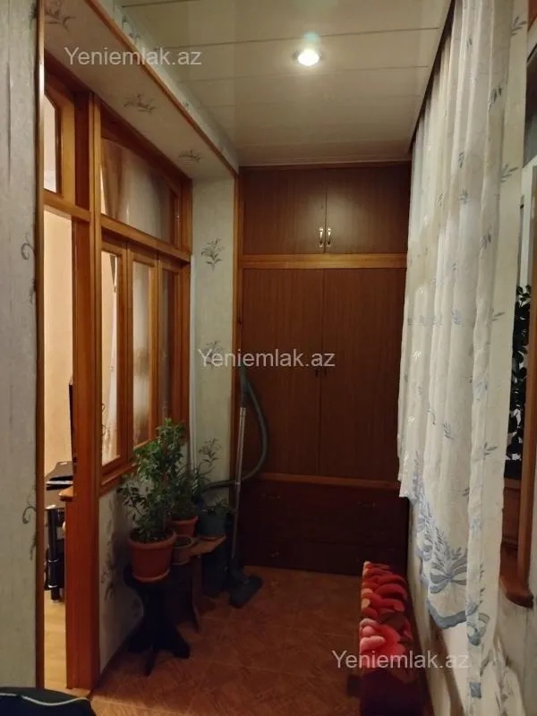 Satılır 3 otaqlı köhnə tikili 80 m²