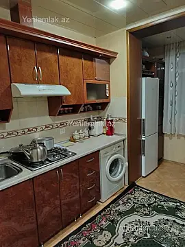 Satılır 3 otaqlı köhnə tikili 80 m² — Sumqayıt, 9-cu mikrorayon 3 otaq 80.00 m²