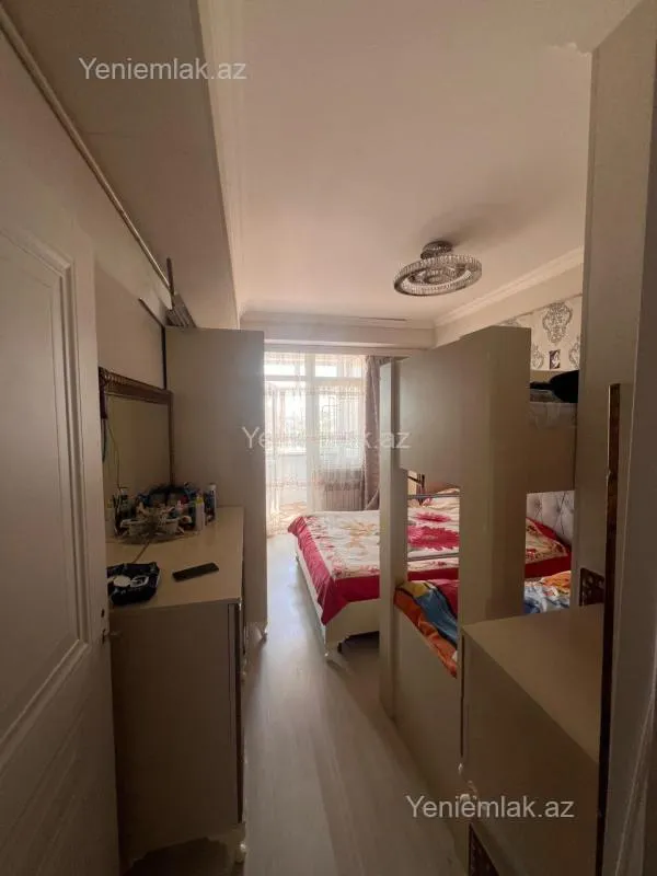 Satılır 2 otaqlı yeni tikili 64 m²
