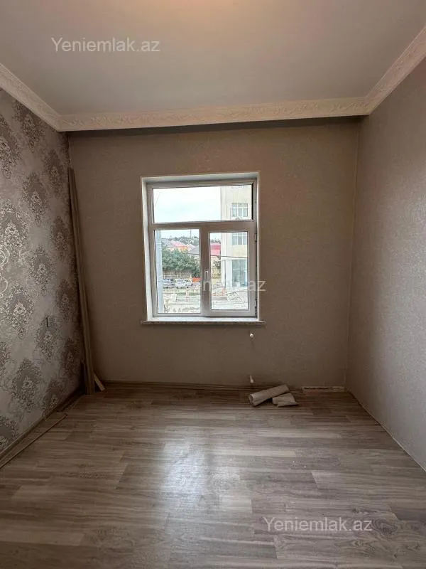 Satılır 4 otaqlı həyət evi 140 m²