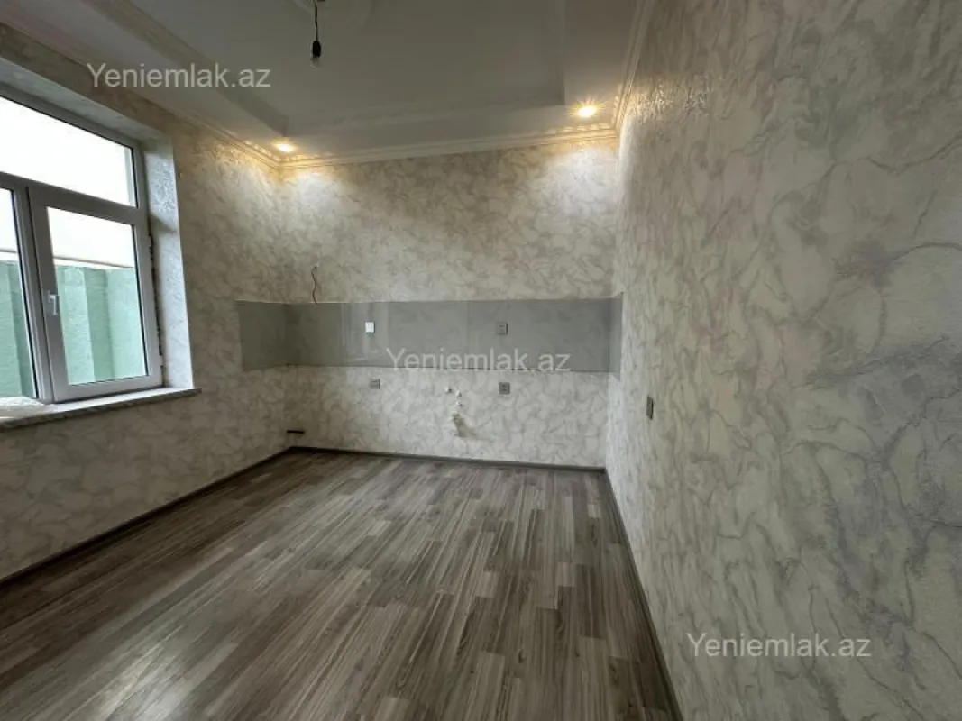 Satılır 4 otaqlı həyət evi 140 m²