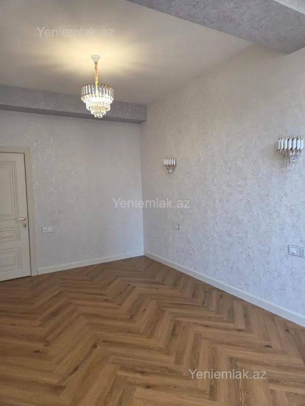 Satılır 2 otaqlı yeni tikili 74 m²
