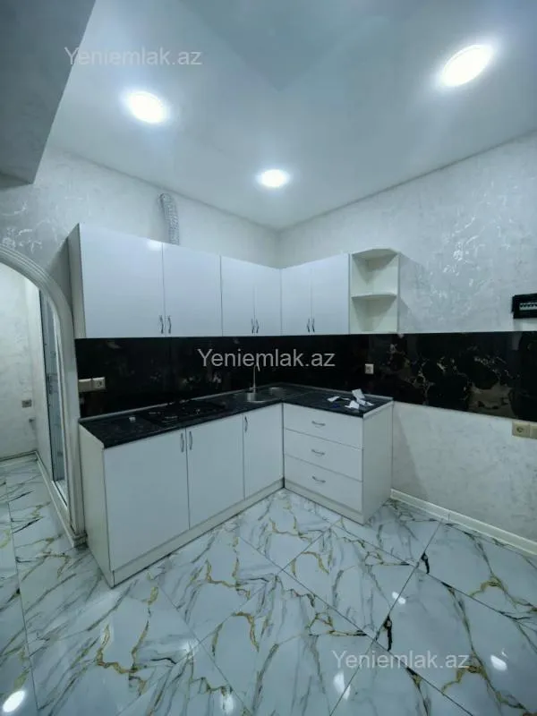 Satılır 2 otaqlı yeni tikili 64 m²