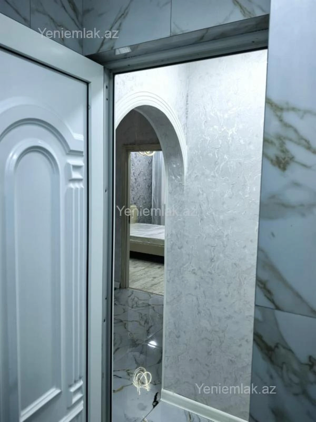 Satılır 2 otaqlı yeni tikili 64 m²