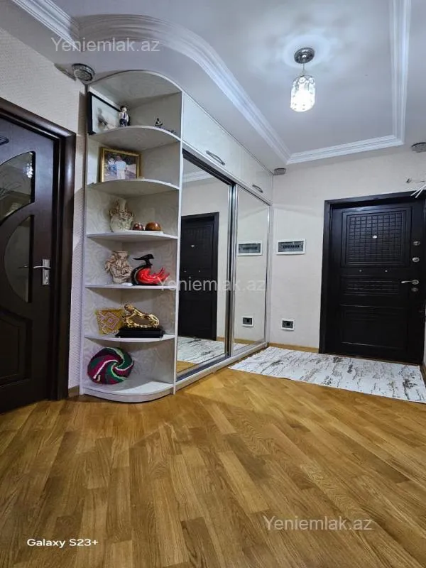 Satılır 3 otaqlı köhnə tikili 85 m²