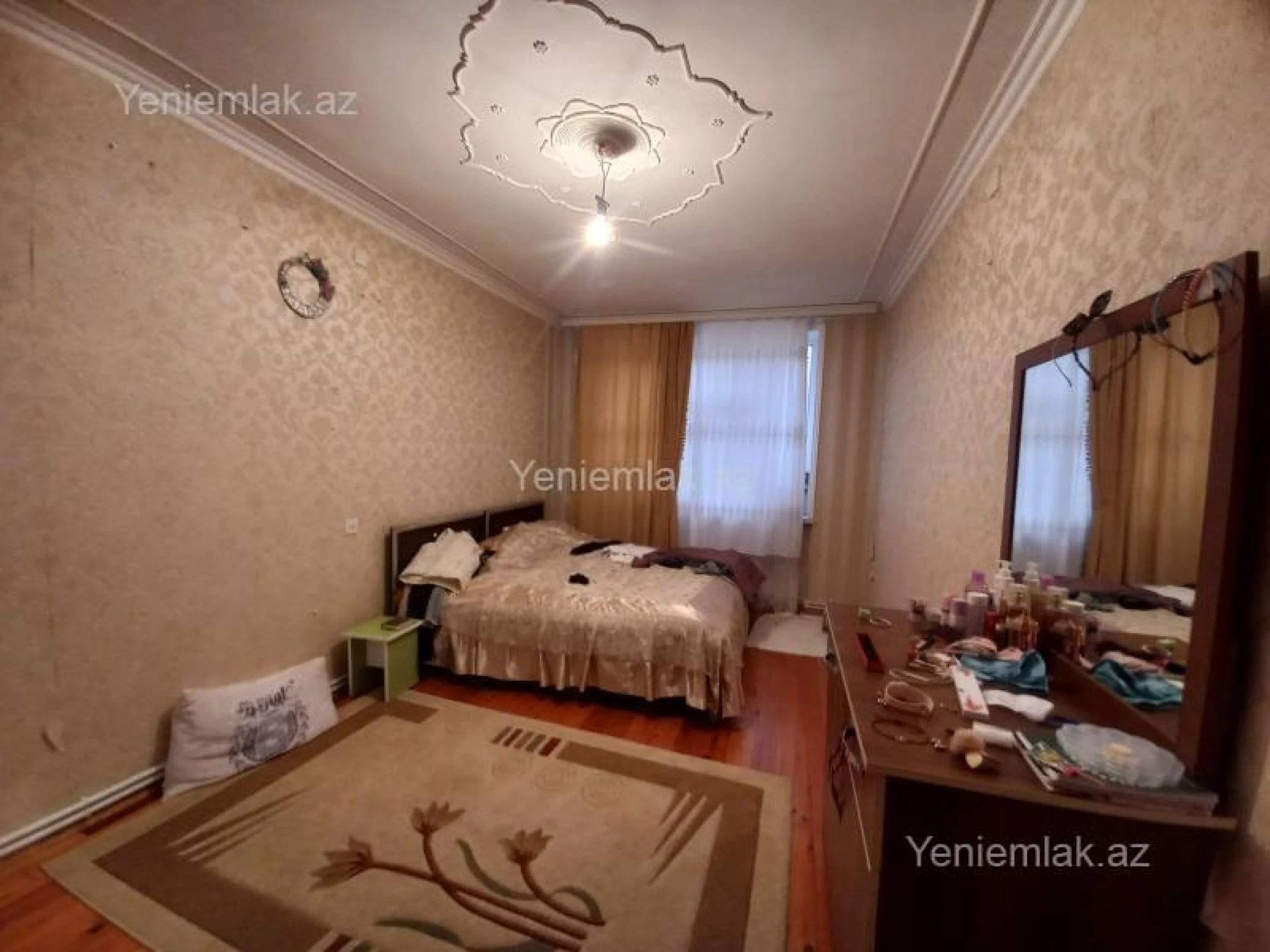 Satılır 3 otaqlı köhnə tikili 74 m²