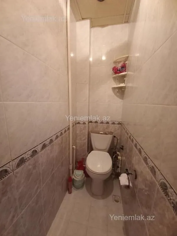 Satılır 3 otaqlı köhnə tikili 74 m²