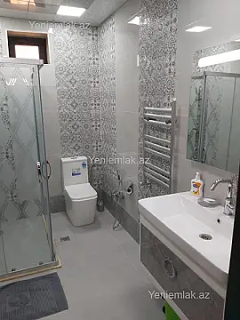 Satılır 6 otaqlı həyət evi 200 m²
