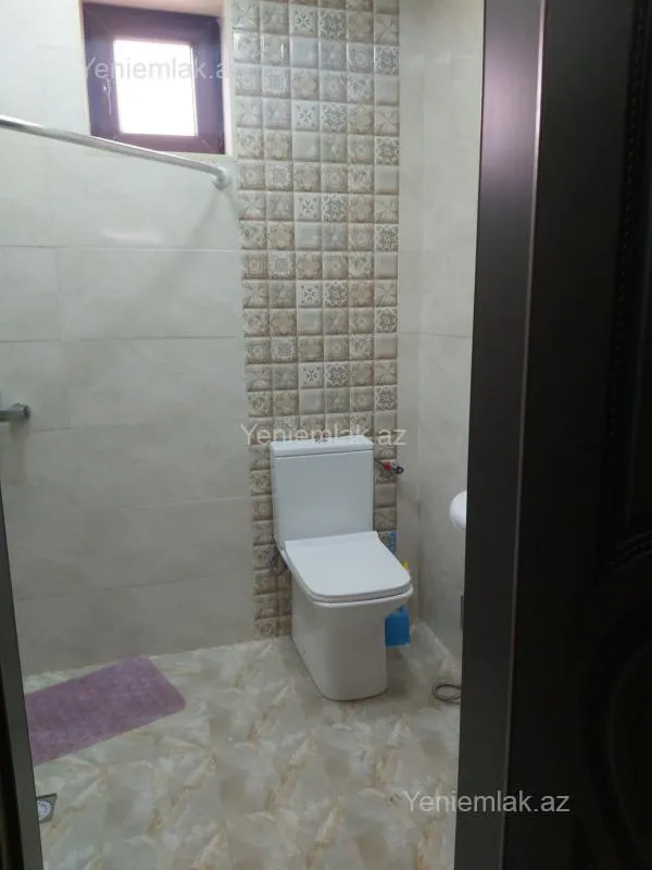 Satılır 6 otaqlı həyət evi 200 m²