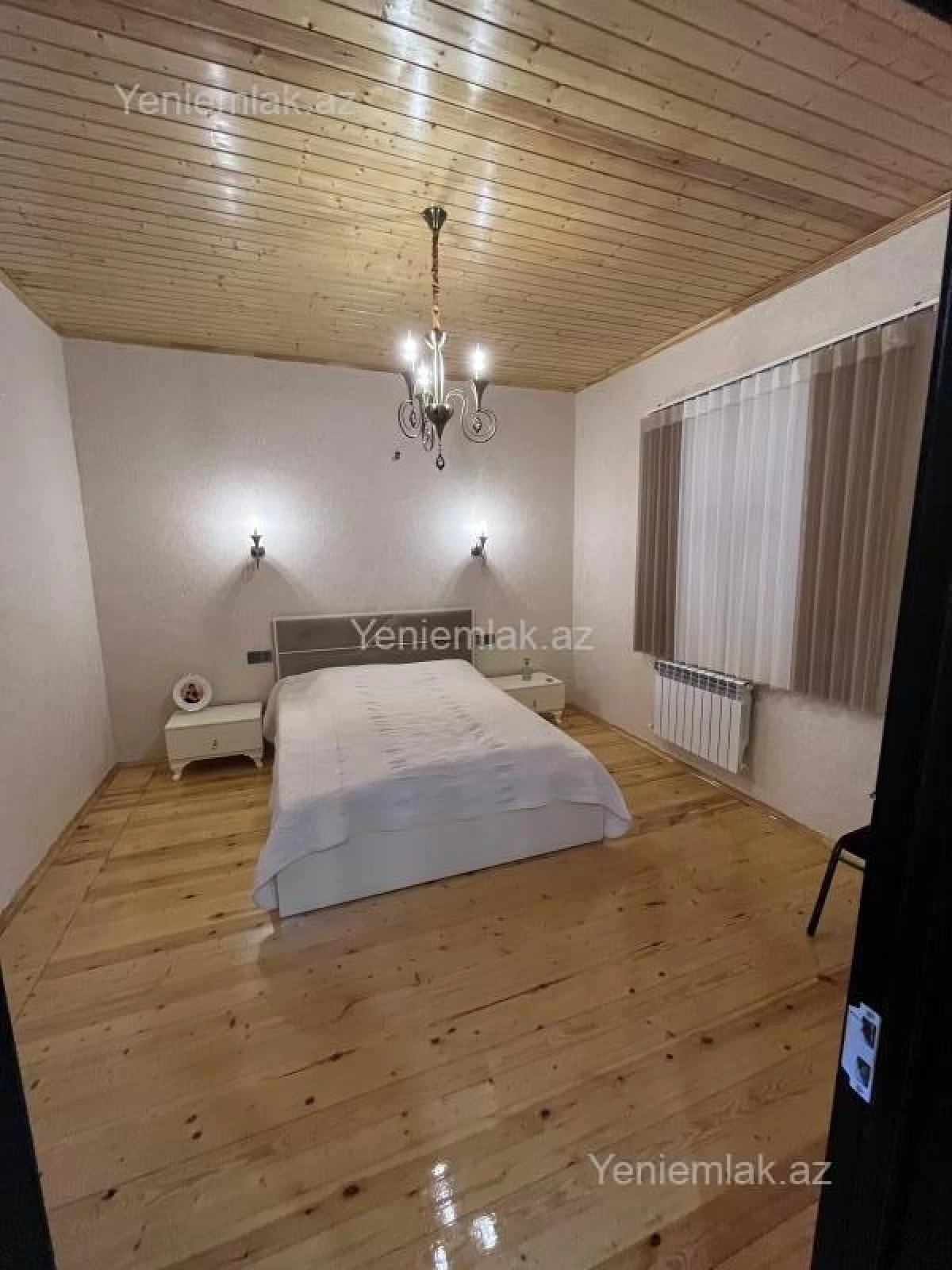 Satılır 6 otaqlı həyət evi 200 m²