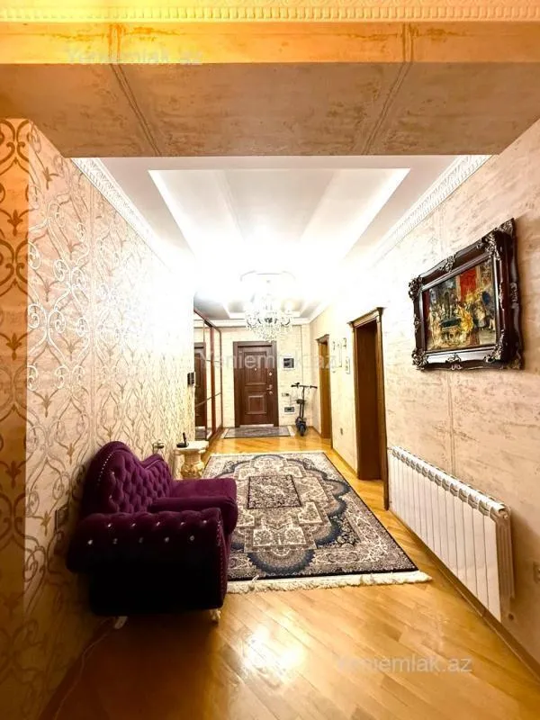 Satılır 3 otaqlı yeni tikili 135 m²