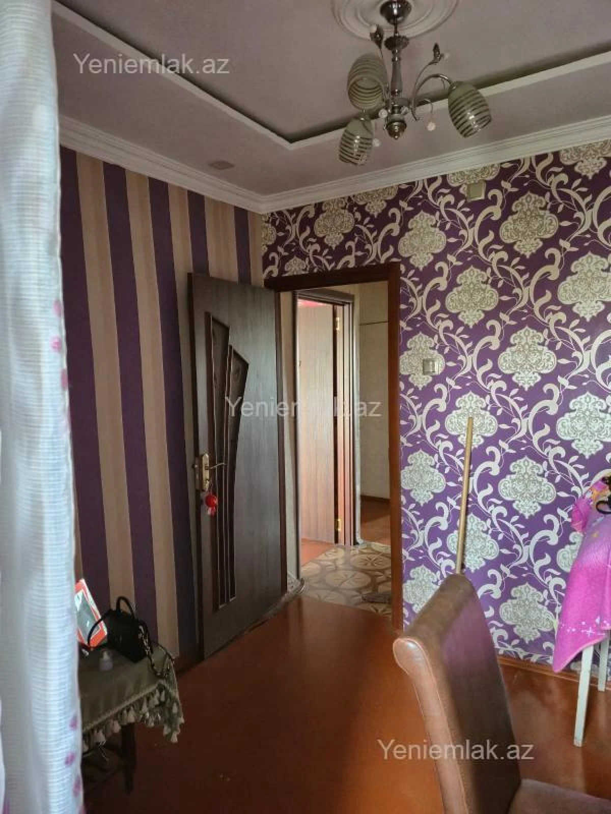 Satılır 5 otaqlı köhnə tikili 100 m²