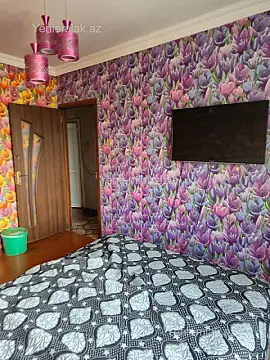 Satılır 5 otaqlı köhnə tikili 100 m²