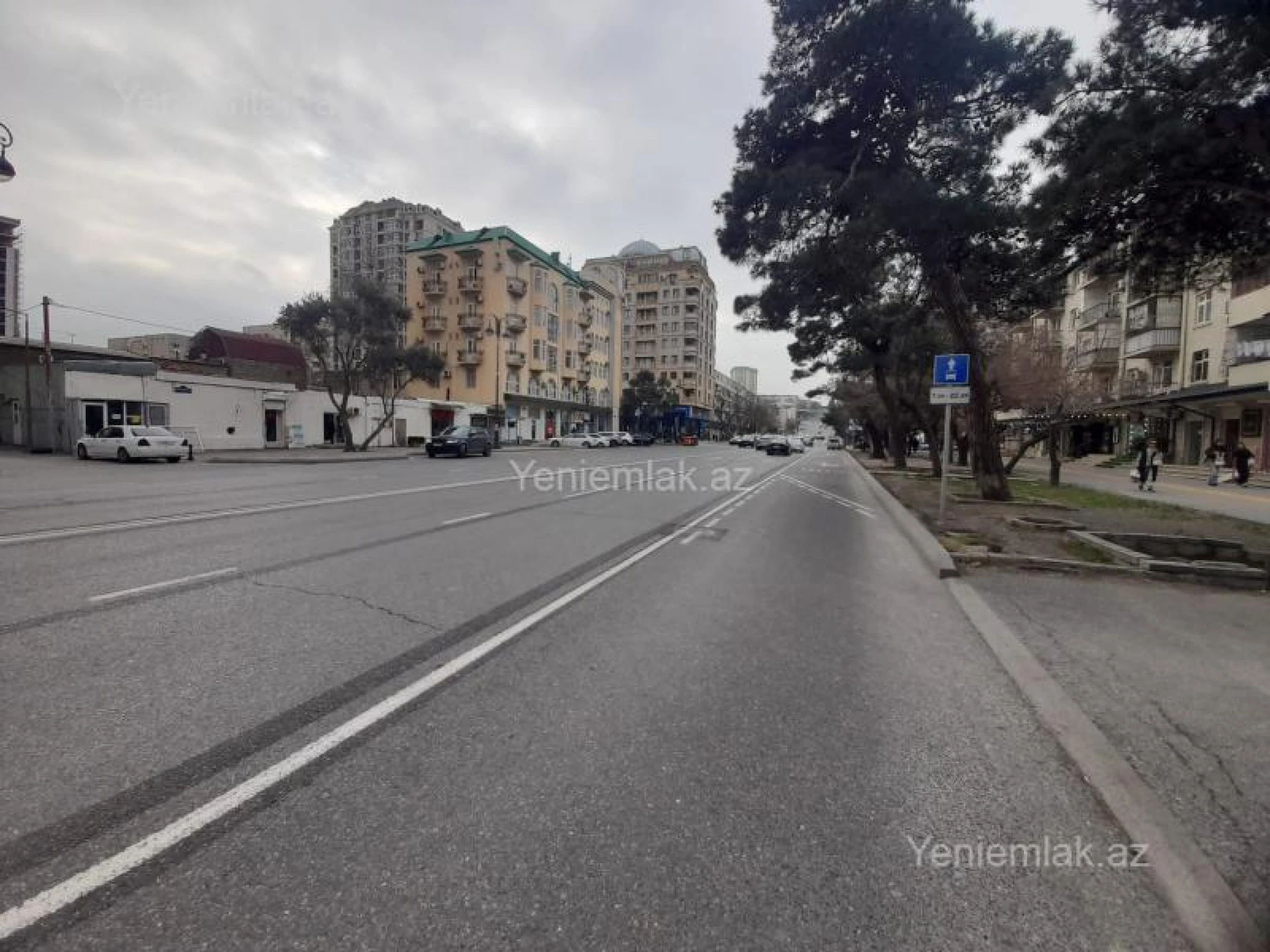 Satılır 2 otaqlı köhnə tikili 60 m²