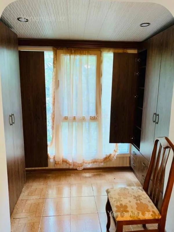 Satılır 1 otaqlı köhnə tikili 38 m²