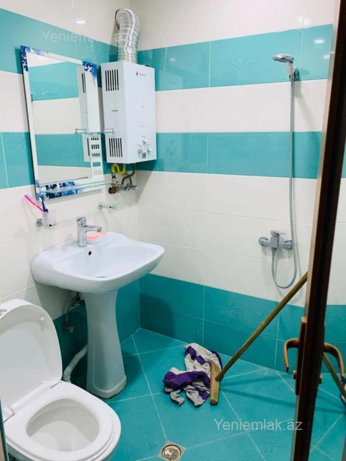 Satılır 1 otaqlı köhnə tikili 38 m²