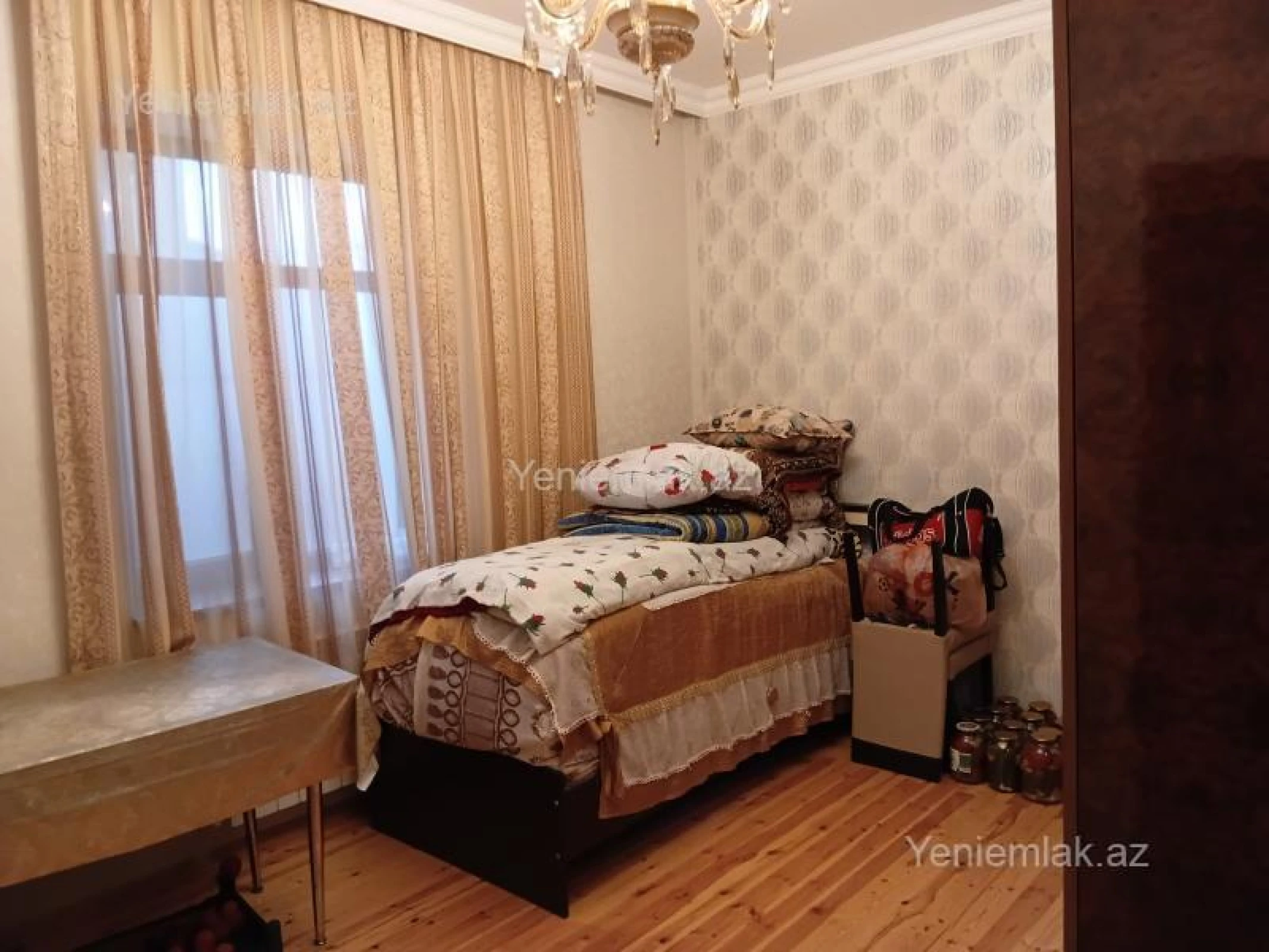 Satılır 7 otaqlı həyət evi 260 m²