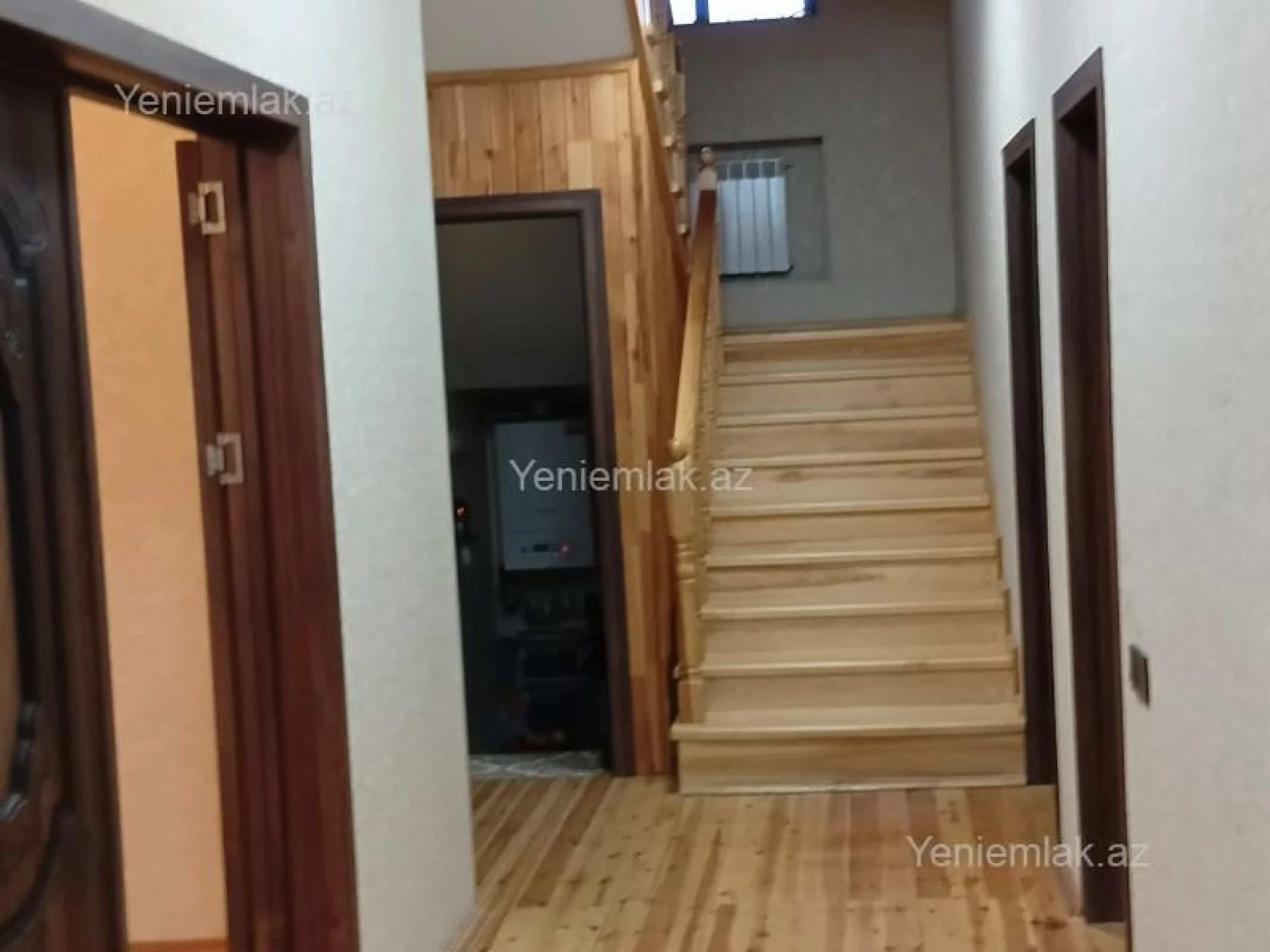 Satılır 7 otaqlı həyət evi 260 m²