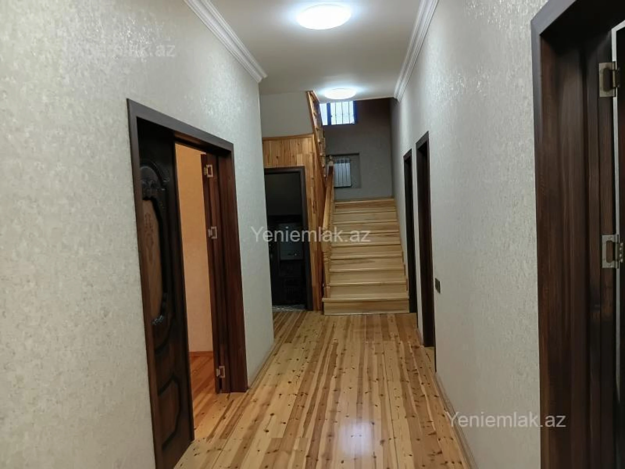 Satılır 7 otaqlı həyət evi 260 m²