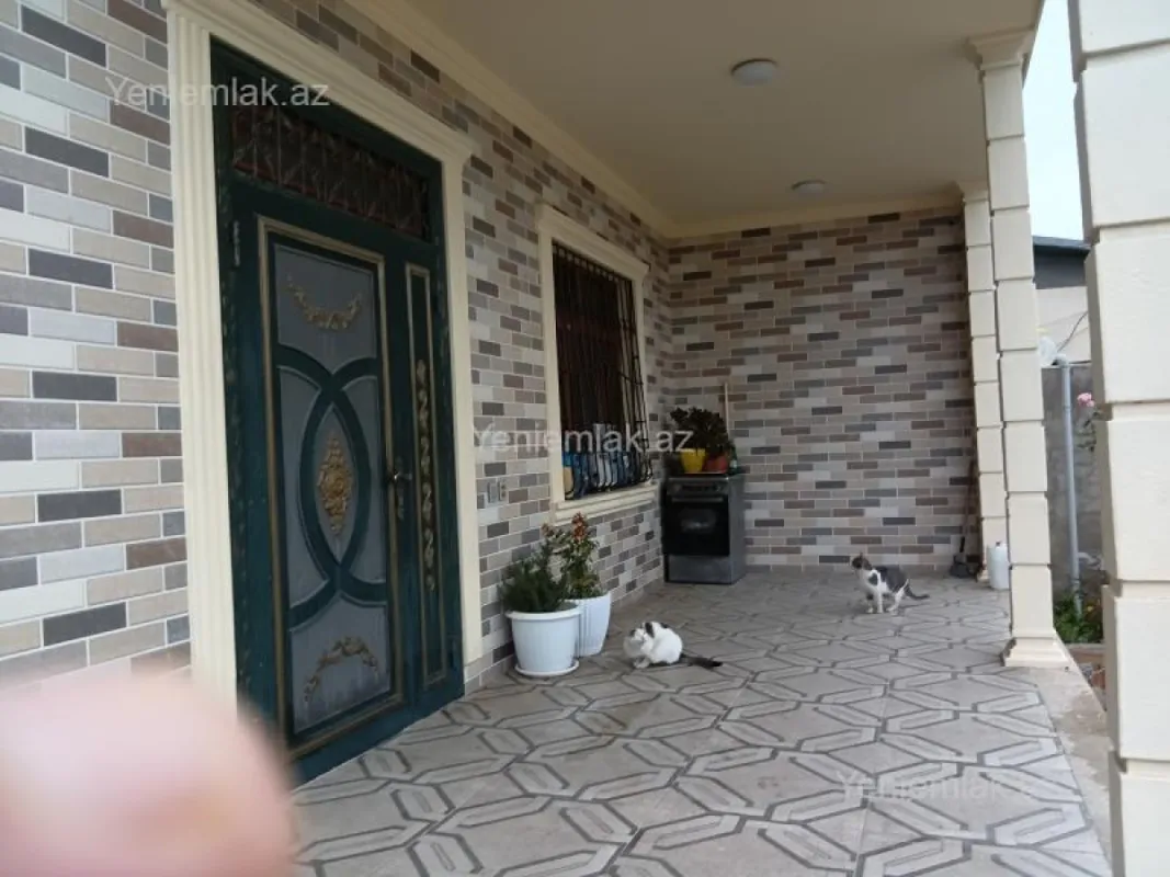 Satılır 7 otaqlı həyət evi 260 m²