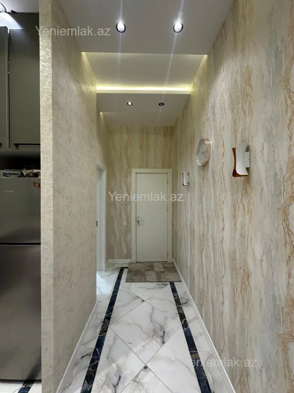 Satılır 2 otaqlı yeni tikili 60 m²